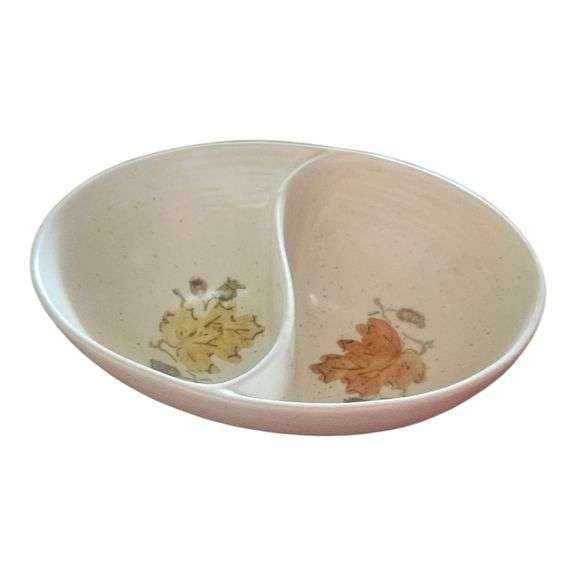 Metlox Woodland Gold – 8.5" Divided Serving Dish image