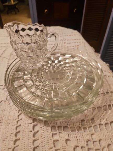 Vintage plates and creamer image