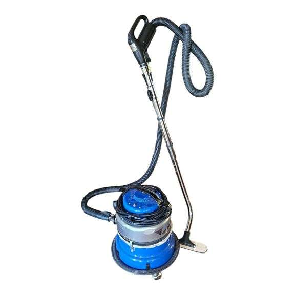 Silver King Blue Vacuum Cleaner image