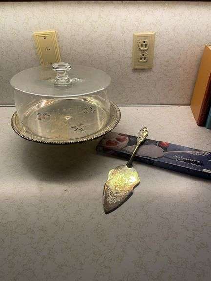 Christmas cake dome and cake server image