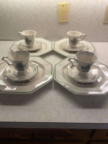 Nikko Christmas set image