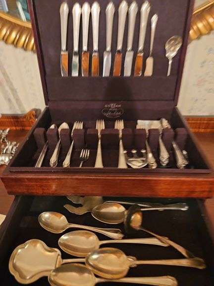 Silverware case image