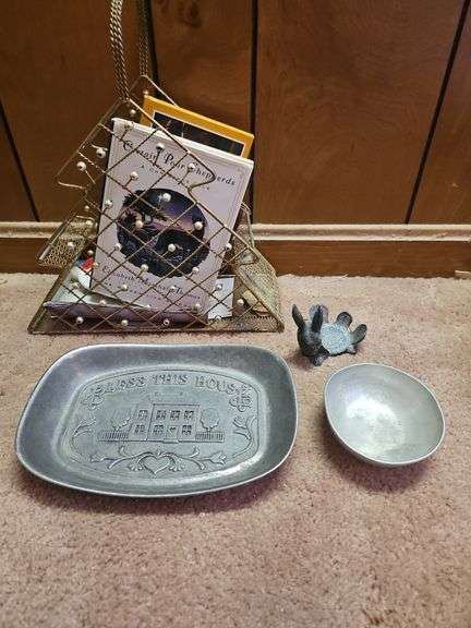 Miscellaneous decor image