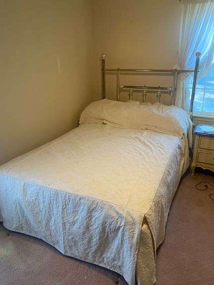 Full Size Brass Bed image