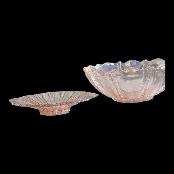 Lot of 2 Vintage Pink Depression Glass Bowl image