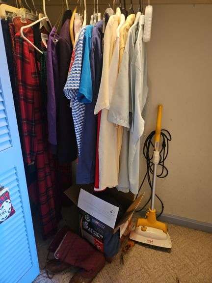 Closet contents image