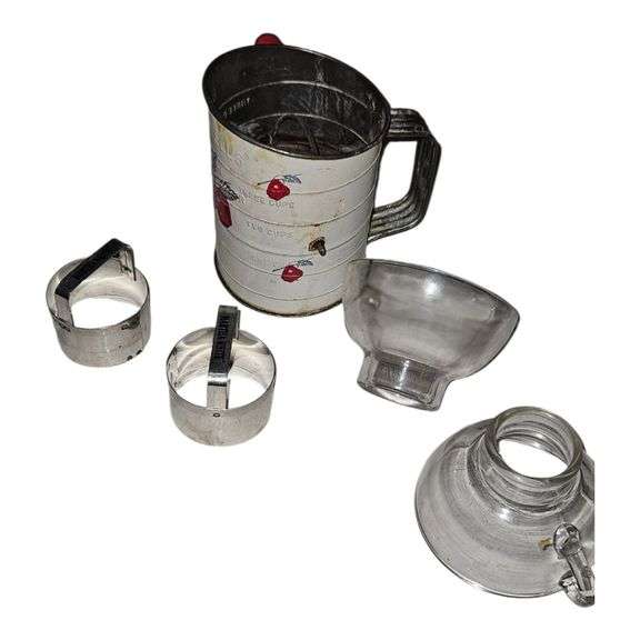 Vintage Kitchenware Lot image