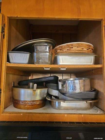Cabinet Contents of Baking Pans image