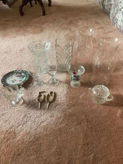 Assorted glass wear image