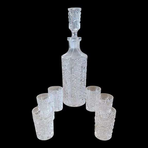 Cut Crystal Decanter With 6 Matching Shot Glasses image