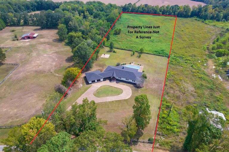 6 Bedroom, 5 1/2 Bath Home on 10 Acres in Jackson, TN image