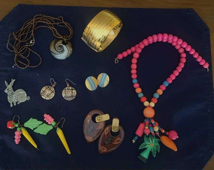 Miscellaneous Costume Jewelry image