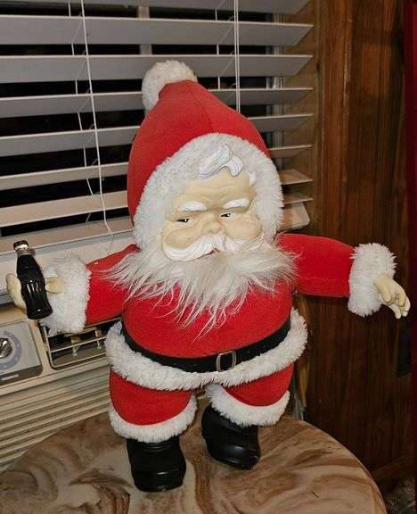 Goldsmith’s Santa Claus w/ Coca-Cola Bottle Figurine image