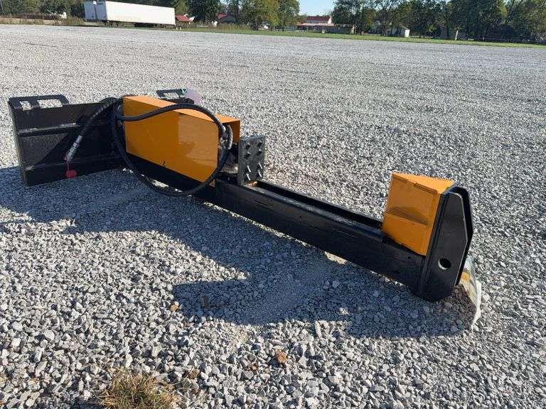 Skid steer horizontal log splitter image
