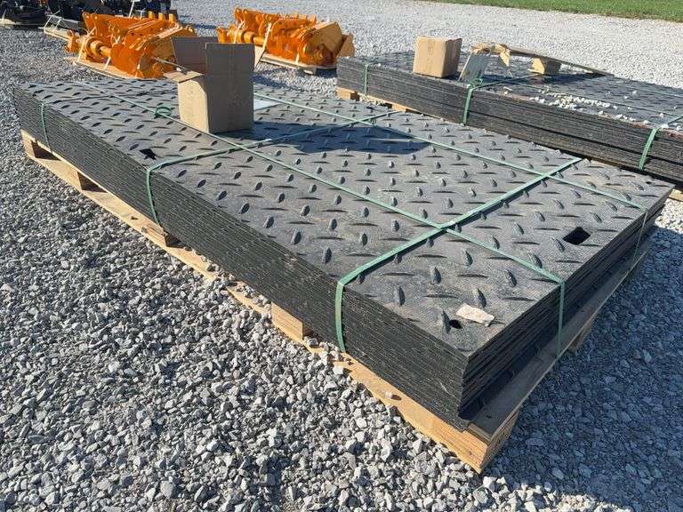 Roadbed protection pad image