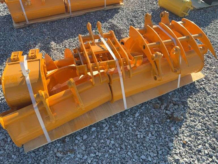 QTY (8) CAT 301 Excavator attachments image