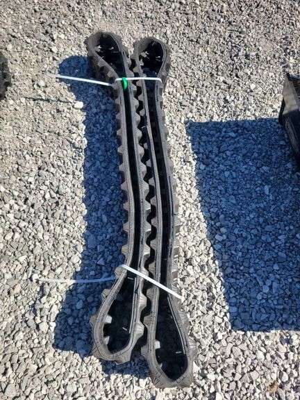 Mini skid steer or excavator tracks image