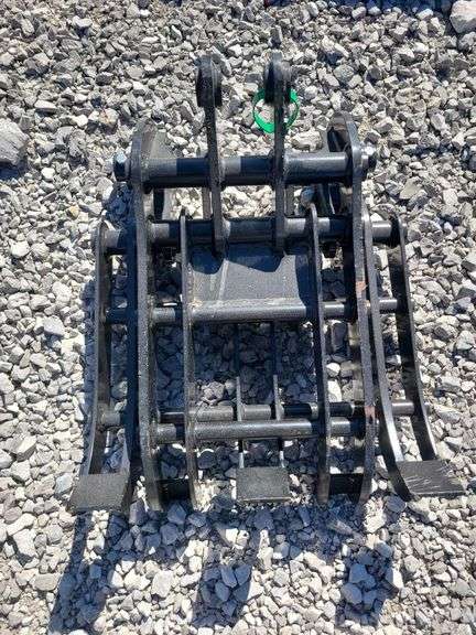 Mini excavator grapple. image