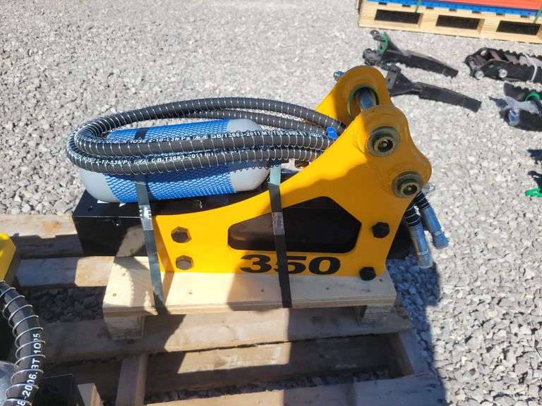 Hydraulic breaker for mini excavator. image