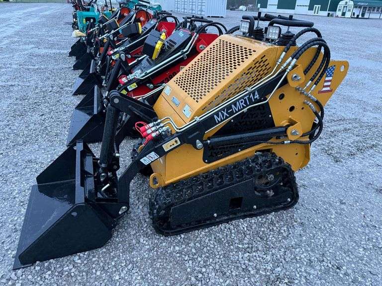 AGT MX-MRT14 Mini Loader – 2025 Model

Serial Number: MXMRT142025J00148
Engine Model: R4200GA (Rato Engine)
Engine Family: SCRPS.2402GA
Engine Displacement: 420cc
Engine Power: Gasoline Engine – EPA Certified
Production Year: 2025
Load Capacity: 680 kg
Condition: New / Unused image