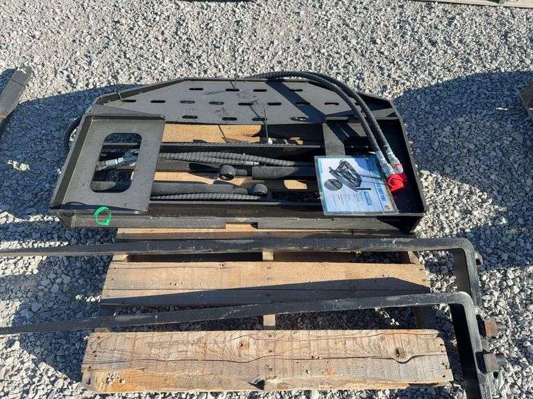 Skid steer side shift fork image