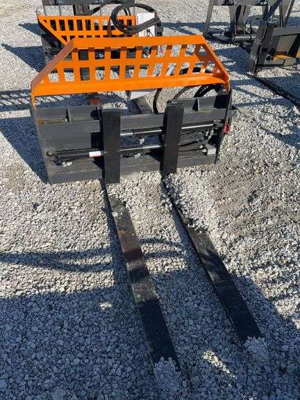 Land Honor Heavy duty, hydraulic forks and frame image