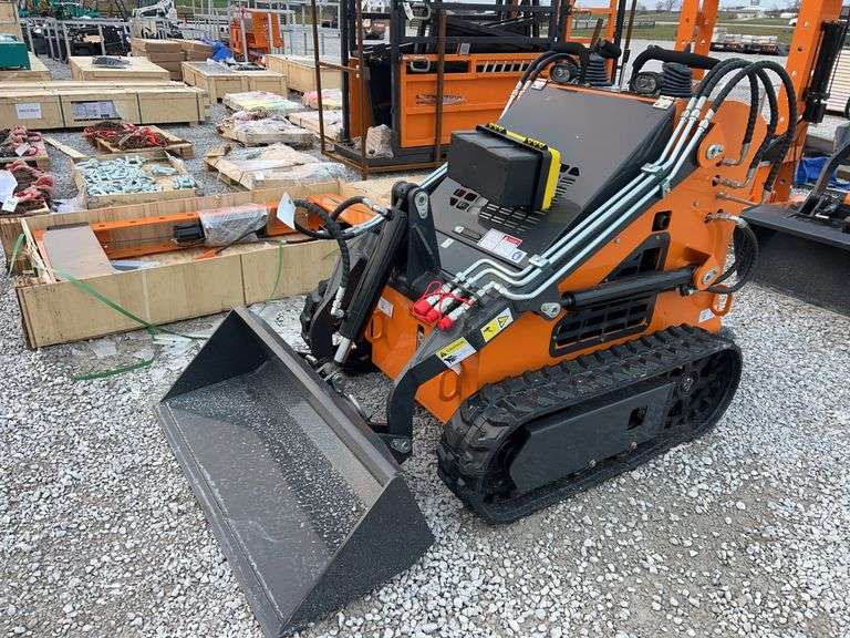 Mini Skid Loader image