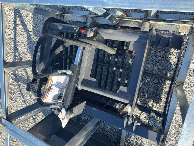 MRB-72-44W Mini skid steer rock grapple image