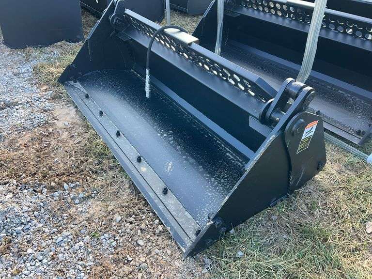 72" Skid Steer Hydraulic Combo Bucket image