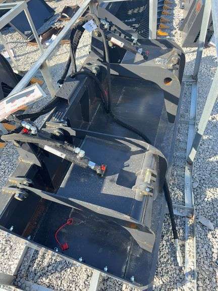 SGB-11-72W Heavy duty grapple bucket image