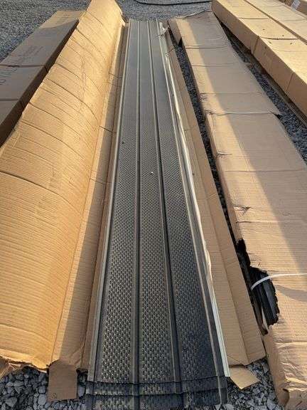 Lack Lanced Triple Siding (2 boxes, one full one partial) image