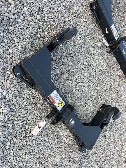 TR-26-02C Wolverine Class 2 Tractor Quick Hitch image