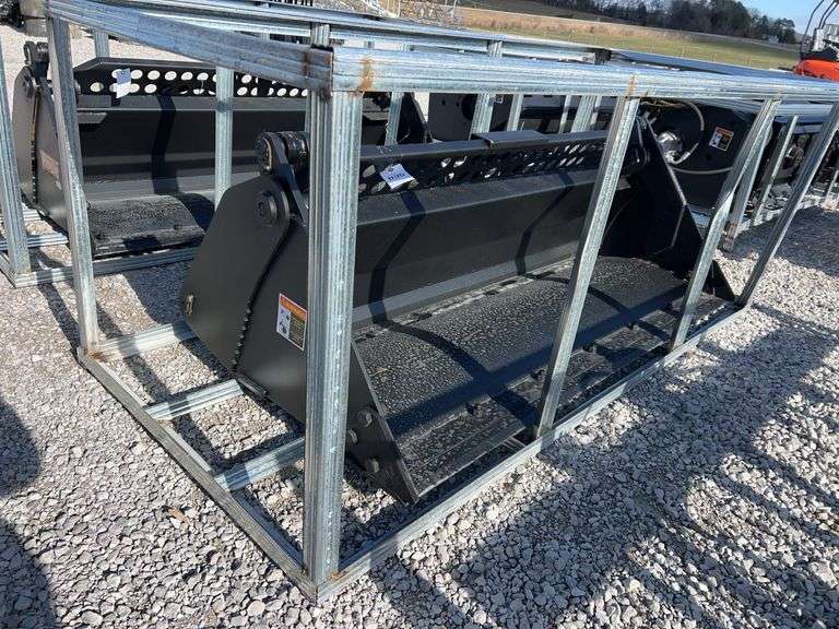 72" Skid Steer Hydraulic Combo Bucket image