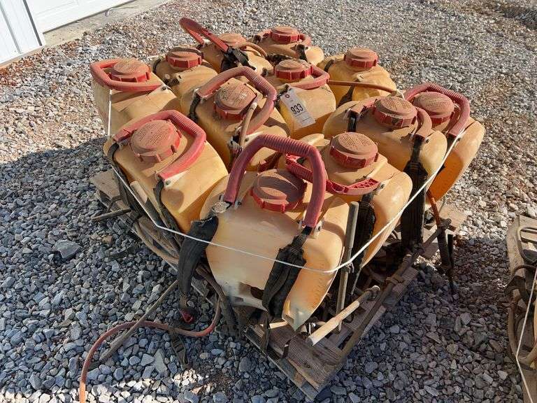 12x used backpack sprayers image