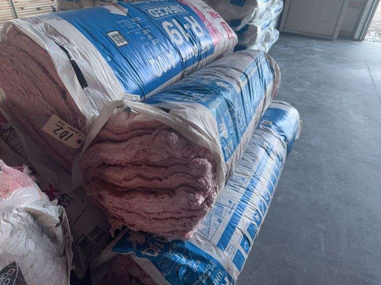 3 Bundles of R19 Batten Insulation image