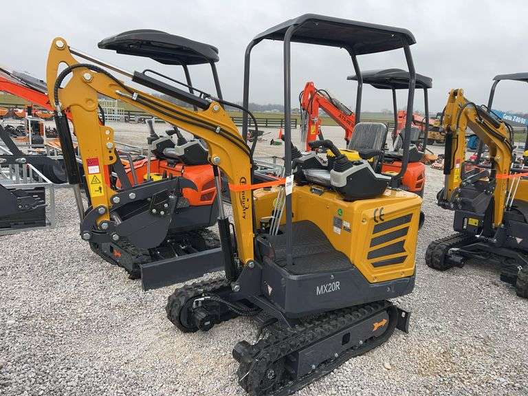 MX20R AGT MX20R Mini Excavator image