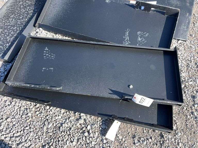 Skid Steer Adapter Plate image