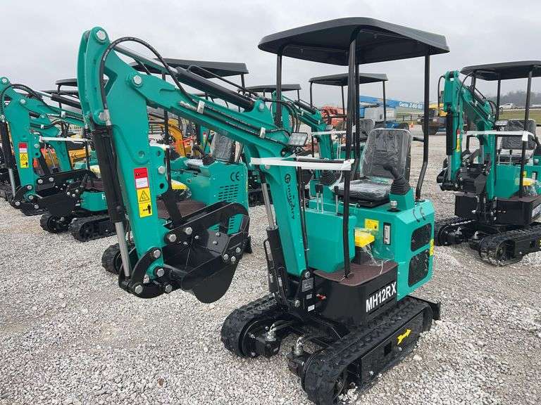 AGT MH12RX Mini Excavator 420cc Engine image