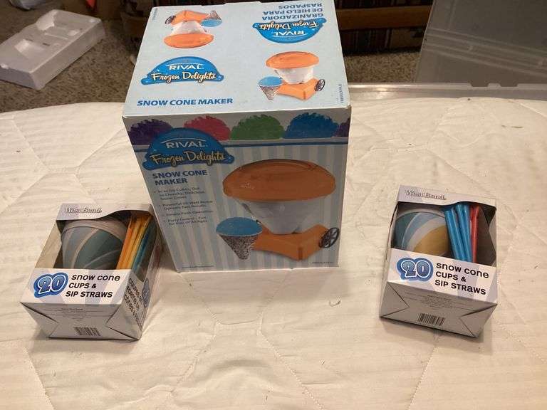 Rival Frozen Delights Snow Cone Maker with Cups and Straws image