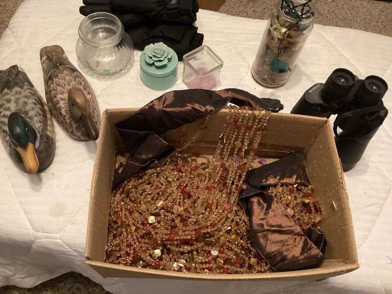 Duck Decoys, Jewelry, Binoculars image