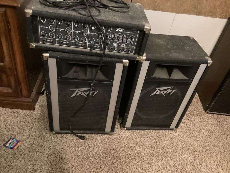 Peavey XR-400L Mixer Amp with Speakers image