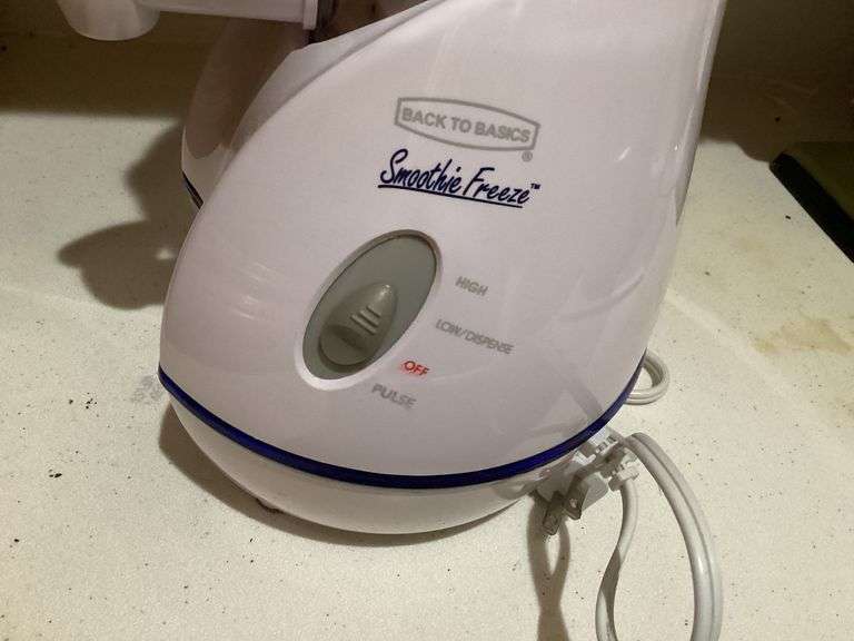 Mixed Lot of Various Towels image