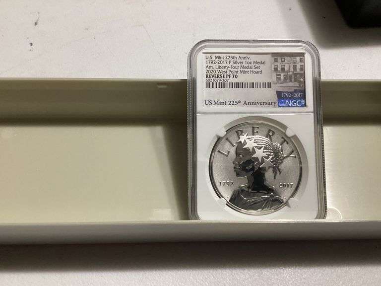 U.S. Mint 225th Anniversary Silver Medal Set image