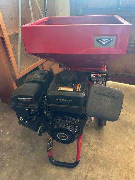Earthquake Chipper Shredder image
