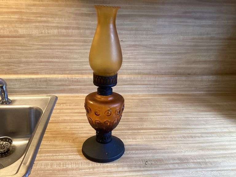 Amber Glass Oil Lamp with Hobnail Design image