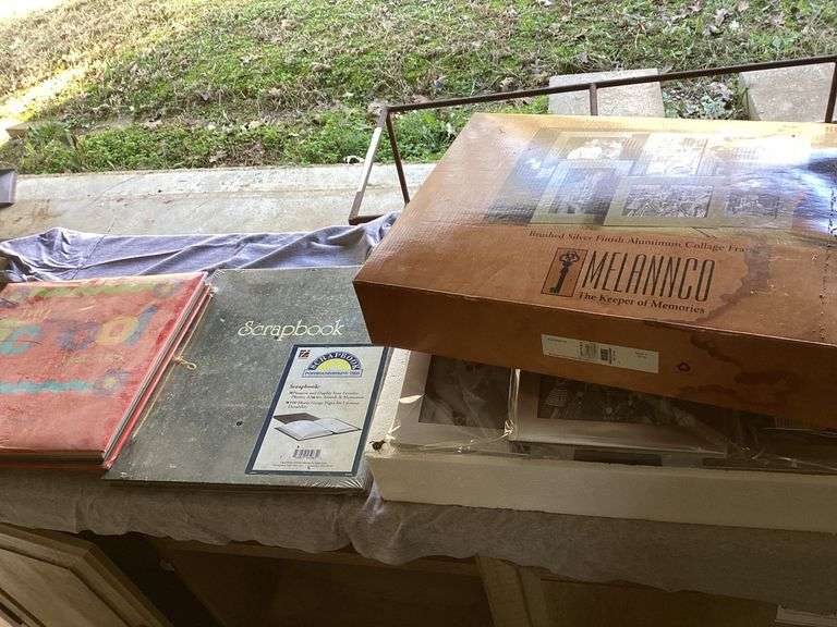 Melannco Brushed Silver Aluminum Collage Frame Set & Scrapbooks image