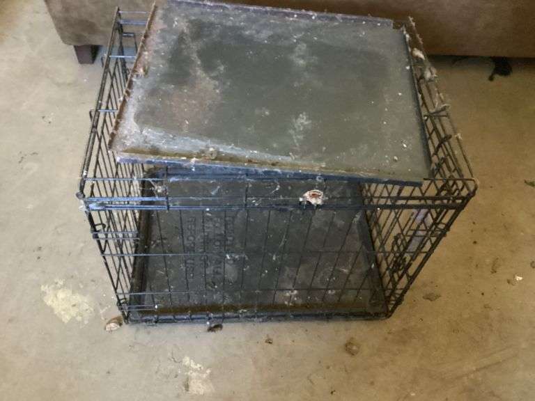 Wire Dog Cage with Tray image