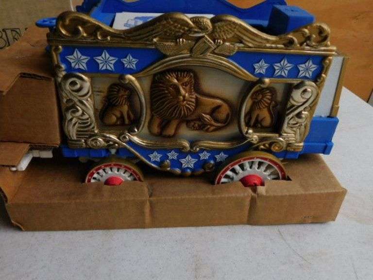 Circus Wagon/Bean Decanter image