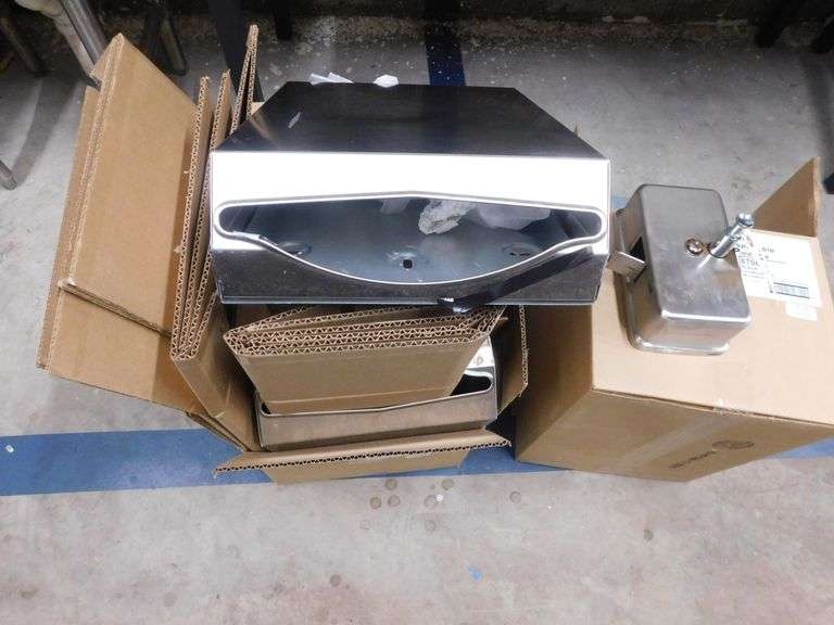 Adjustable Desk image