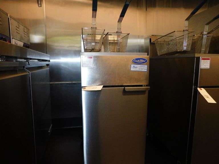 CookRite ATFS-10 Double Basket Deep Fryer image